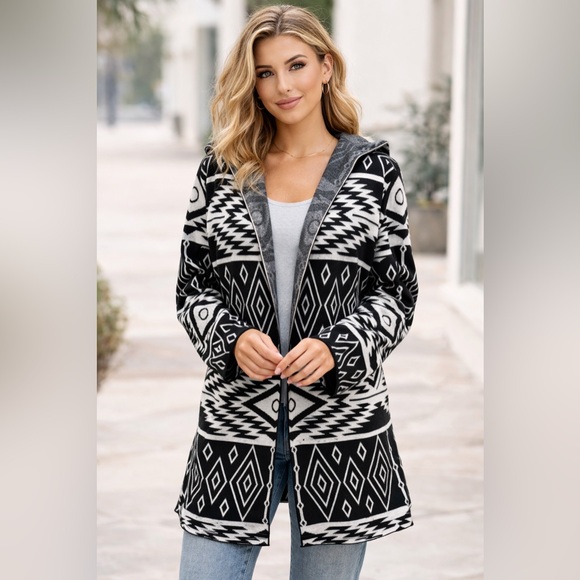 Sioni Sweaters - Sioni Geometric Black and White Knit Hooded Sweater - Large